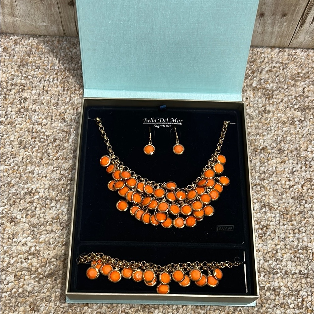 NIB Bella Del Mar Orange w/gold 3 Piece  Jewelry Set